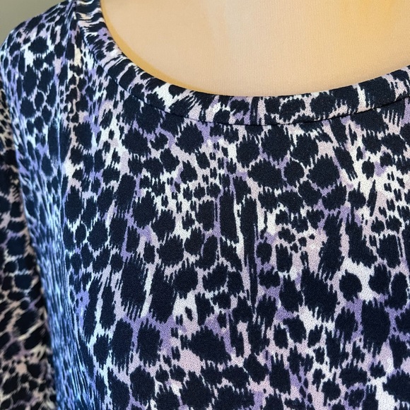 LuLaRoe Ariel - Picture 2 of 5